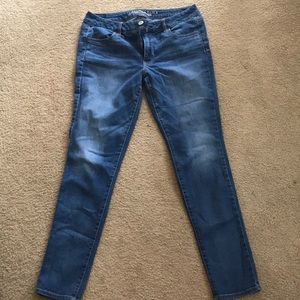 Women’s American Eagle stretch jeans